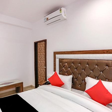 Hotel O Golden Stone Ghaziabad Zewnętrze zdjęcie