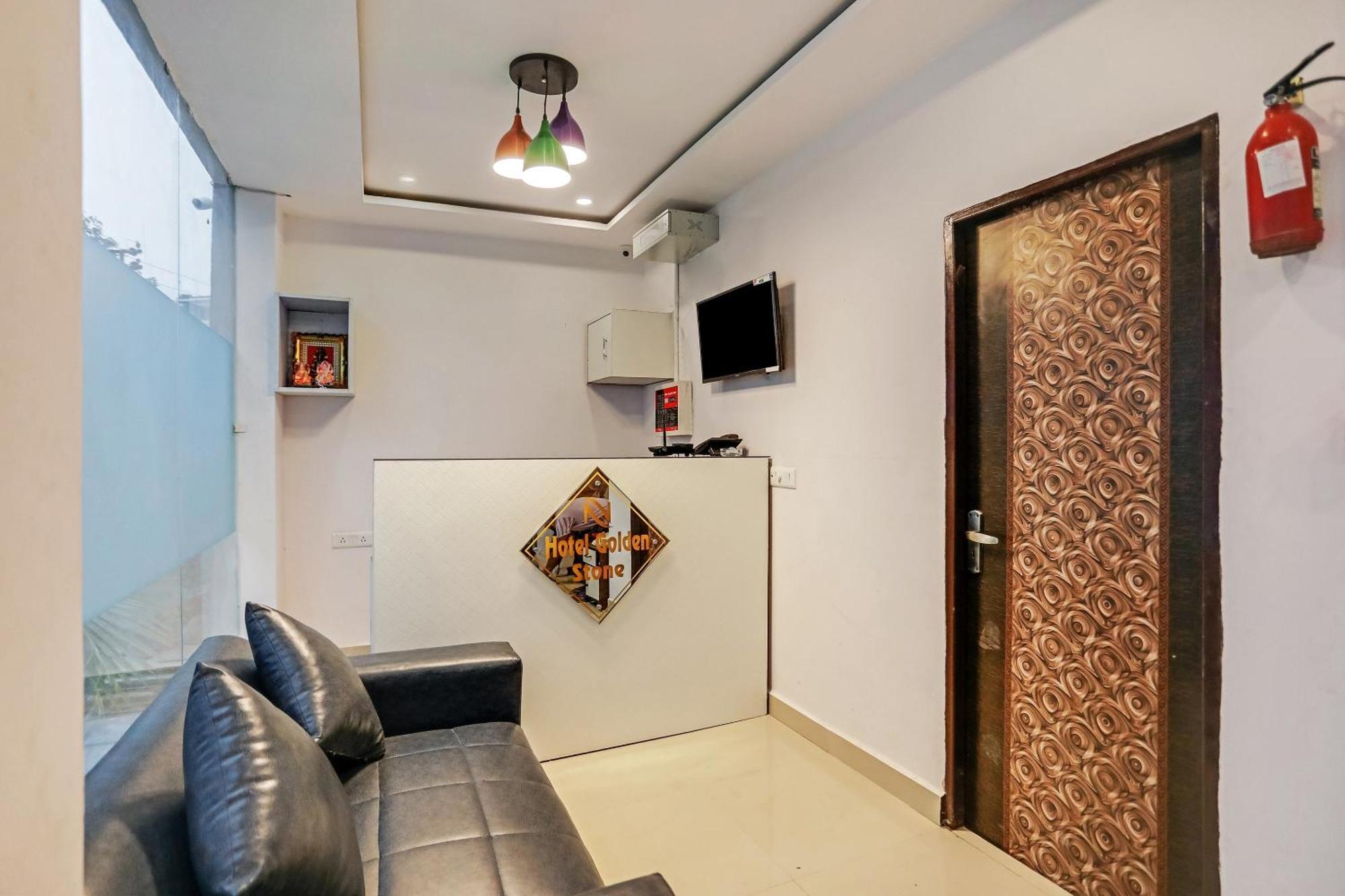 Hotel O Golden Stone Ghaziabad Zewnętrze zdjęcie